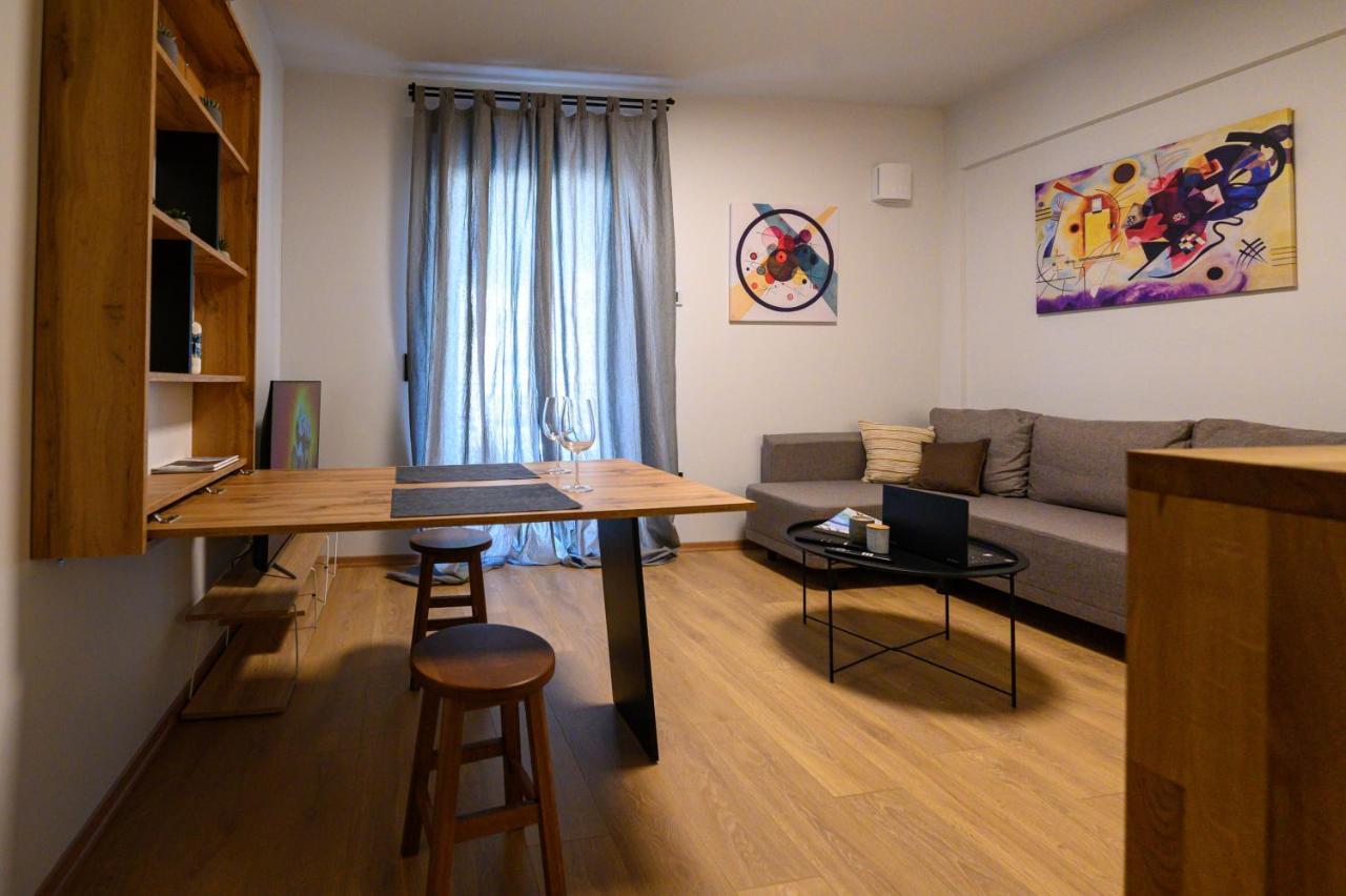 Plato 42 Apartment Kalamata Exterior photo